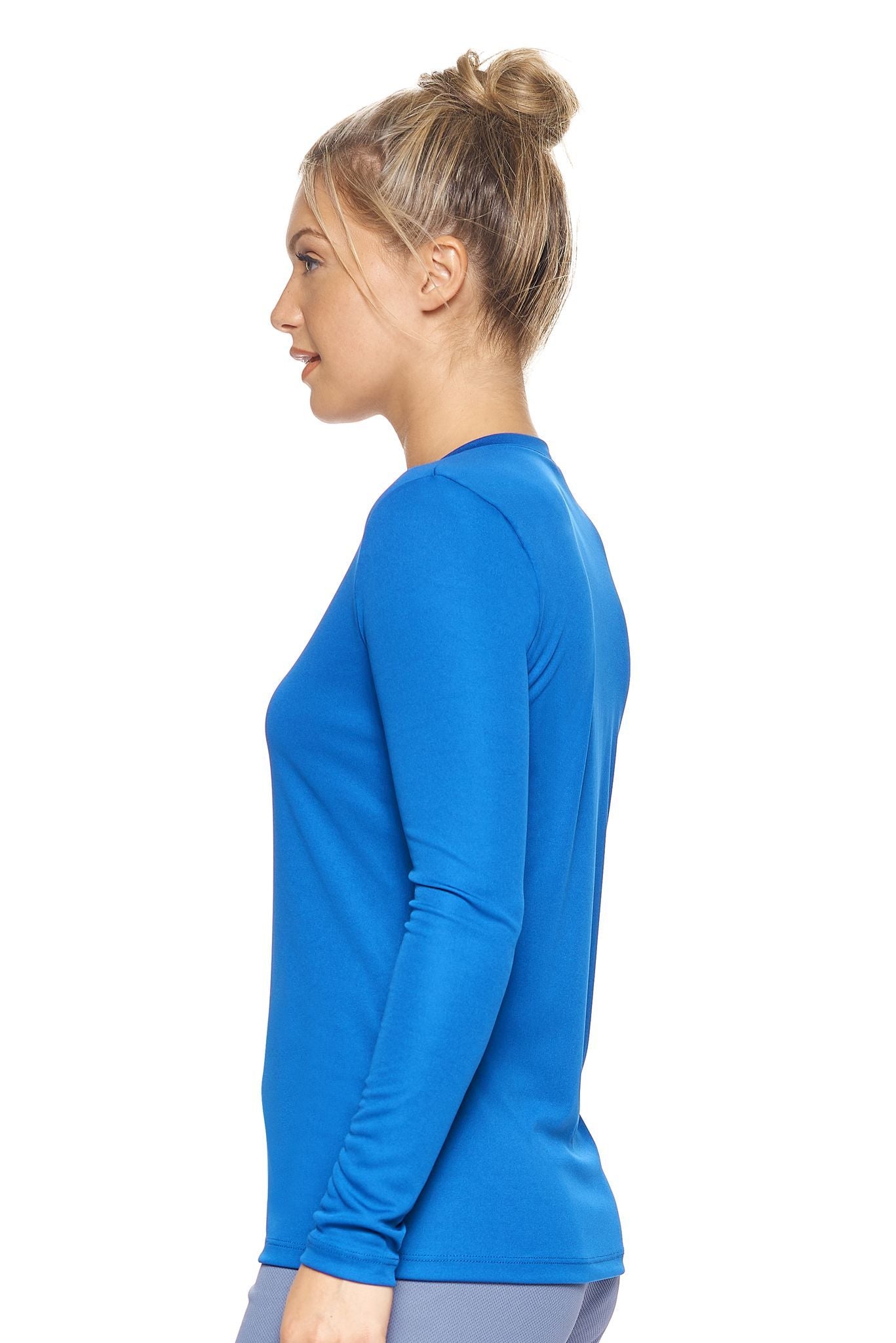 AI302 Women's V-Neck Long Sleeve Expert Tee