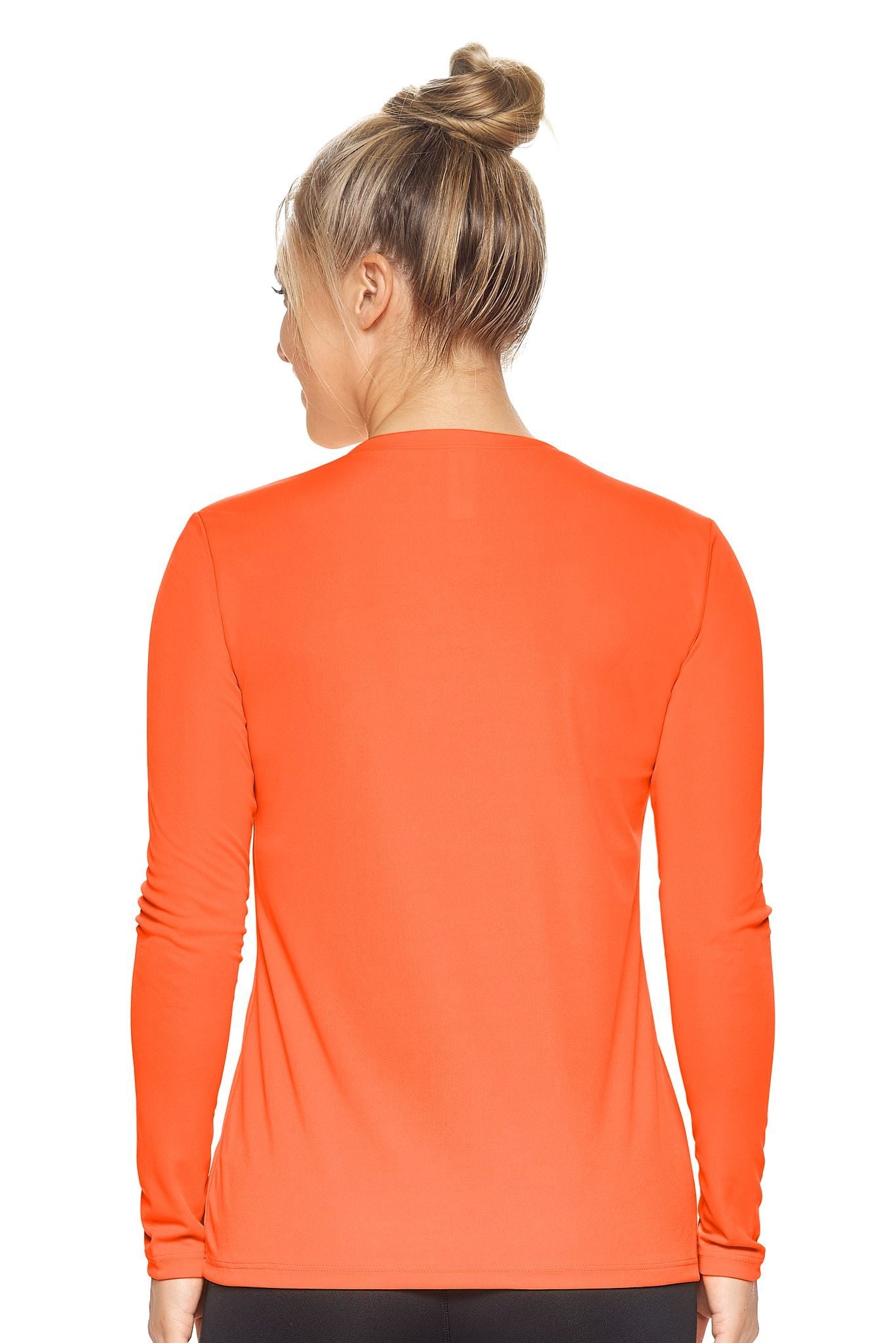 AI302 Women's V-Neck Long Sleeve Expert Tee